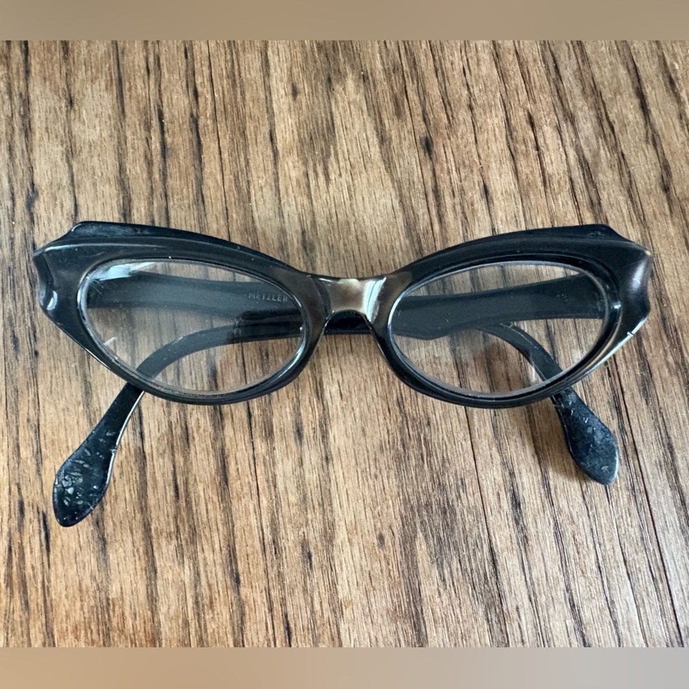 Vintage Cat Eye Glasses - image 3